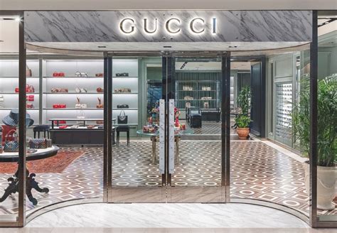 gucci store in portland oregon